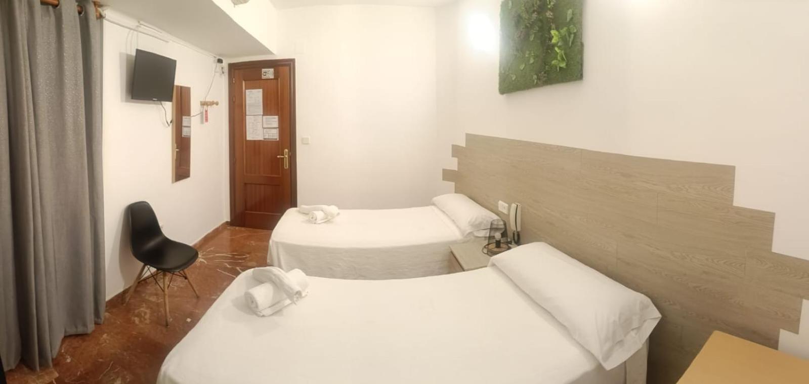 Hostal Nevot Granada Exterior foto