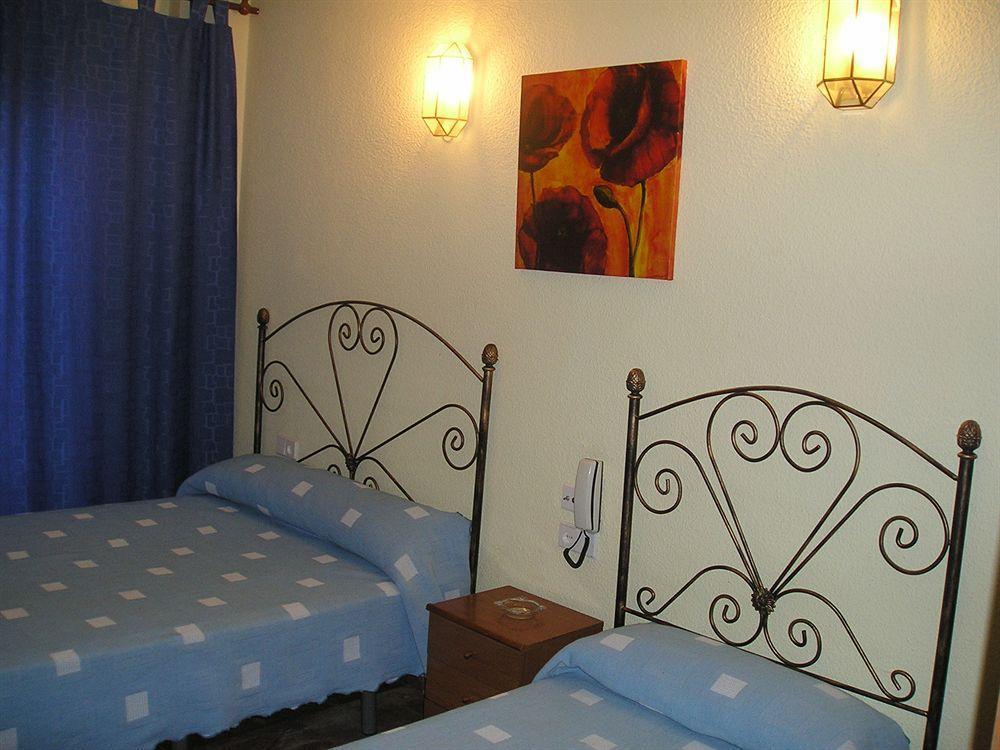 Hostal Nevot Granada Exterior foto