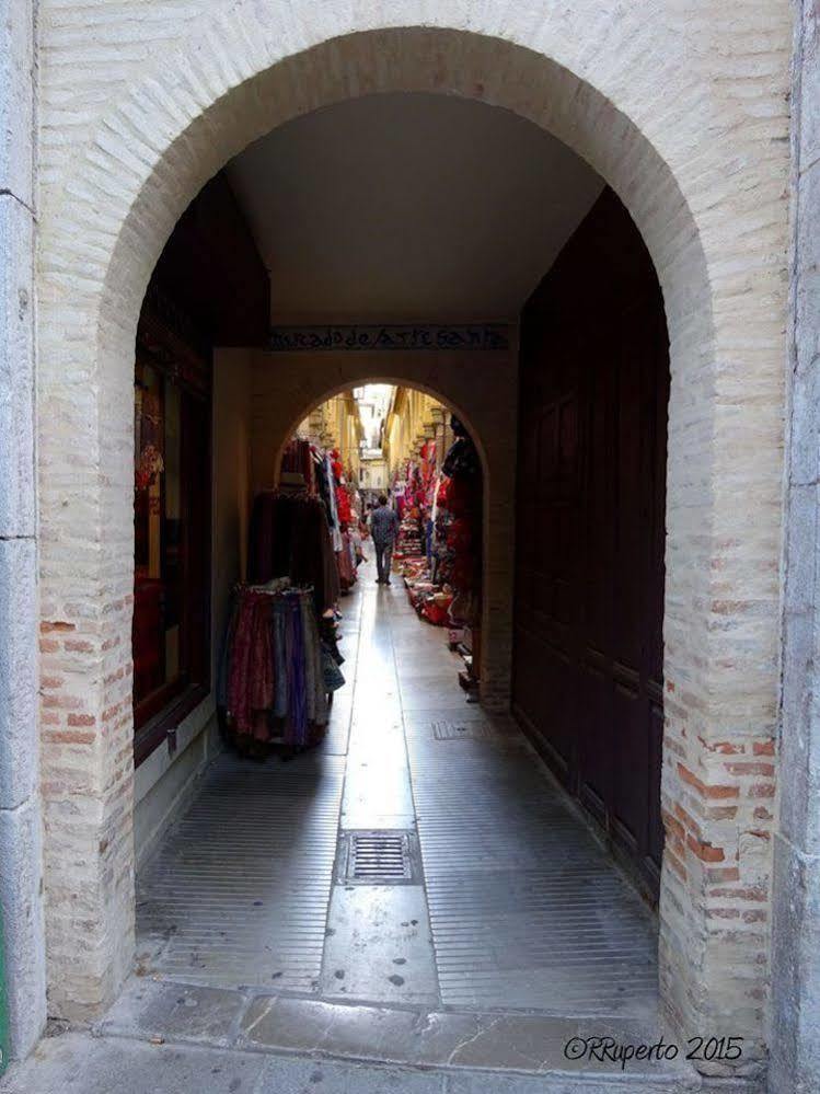 Hostal Nevot Granada Exterior foto