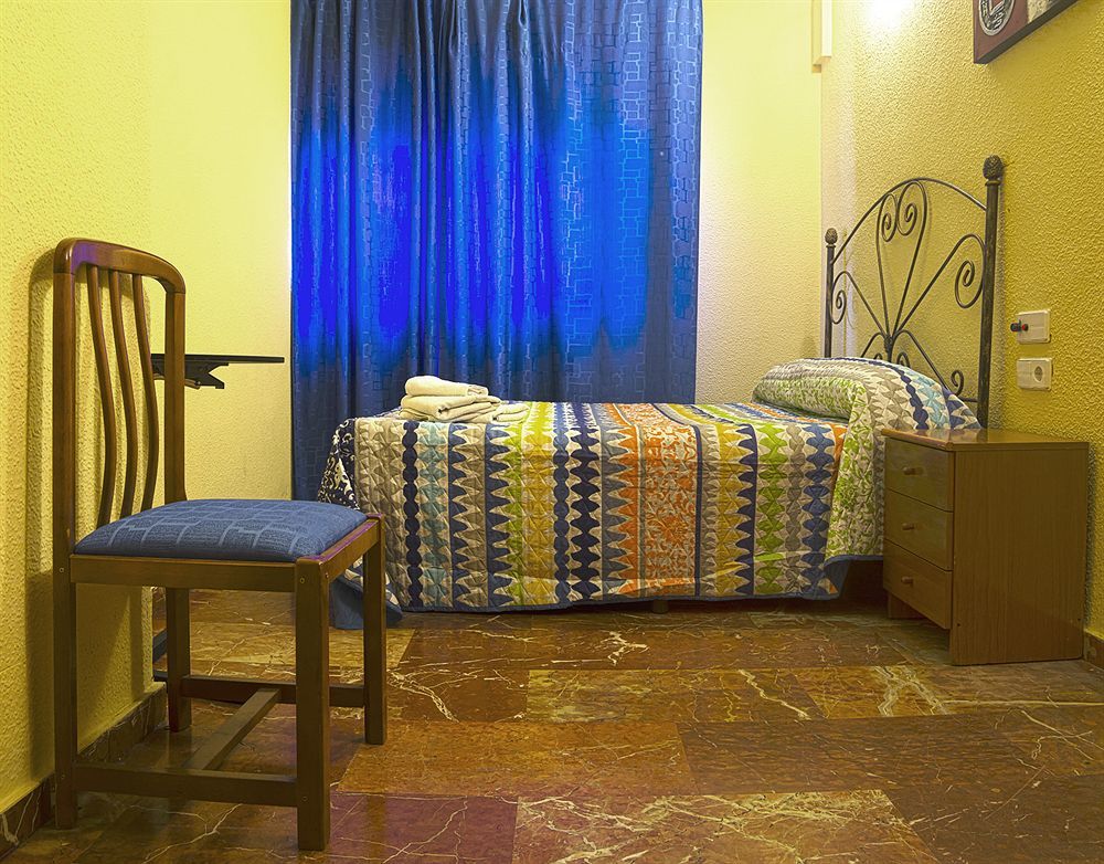 Hostal Nevot Granada Exterior foto